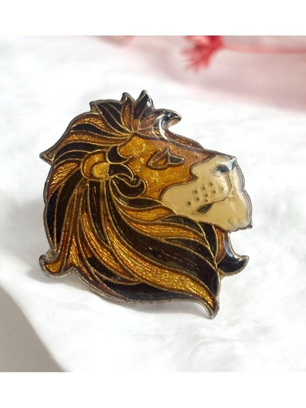 Magestic Lion Head Enameled Vintage Tiny Gold Toned Lapel or Hat Pin